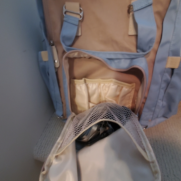 Diaper bag - Picture 2 of 5